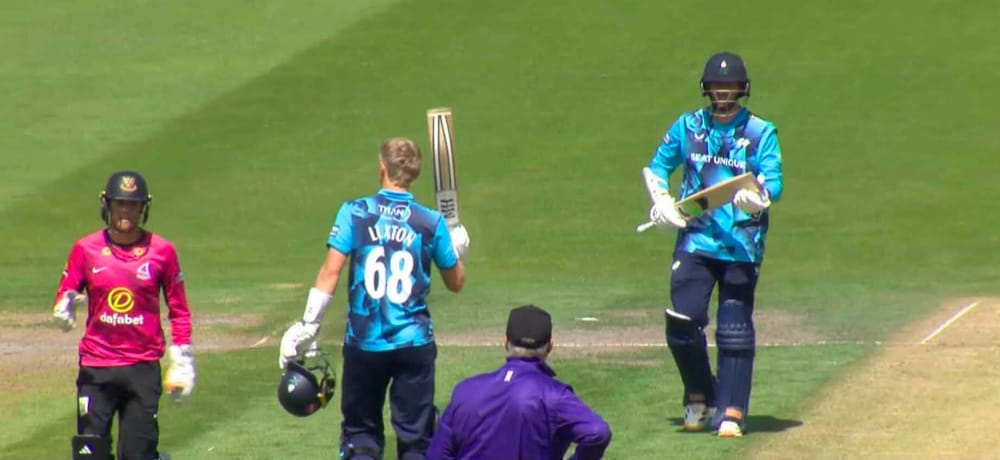 Will Luxton celebrates his hundred at Hove