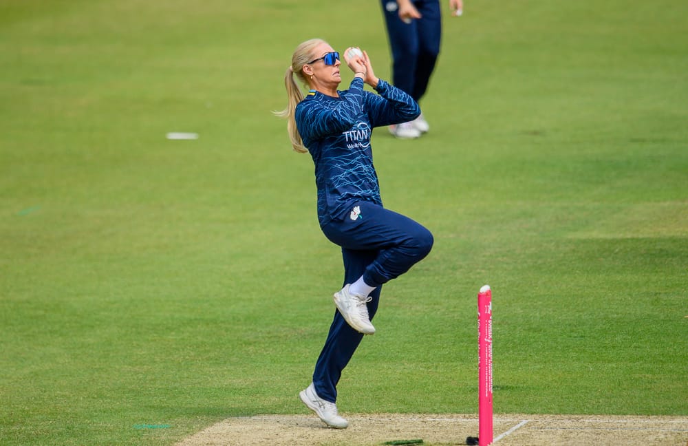 Picture by Allan McKenzie/SWpix.com - 05/06/2026 - Cricket - Vitality Blast Women - Yorkshire Women v Durham Women - Headingley Cricket Ground, Leeds, England - Yorkshire's Sarah Glenn bowls against Durham.