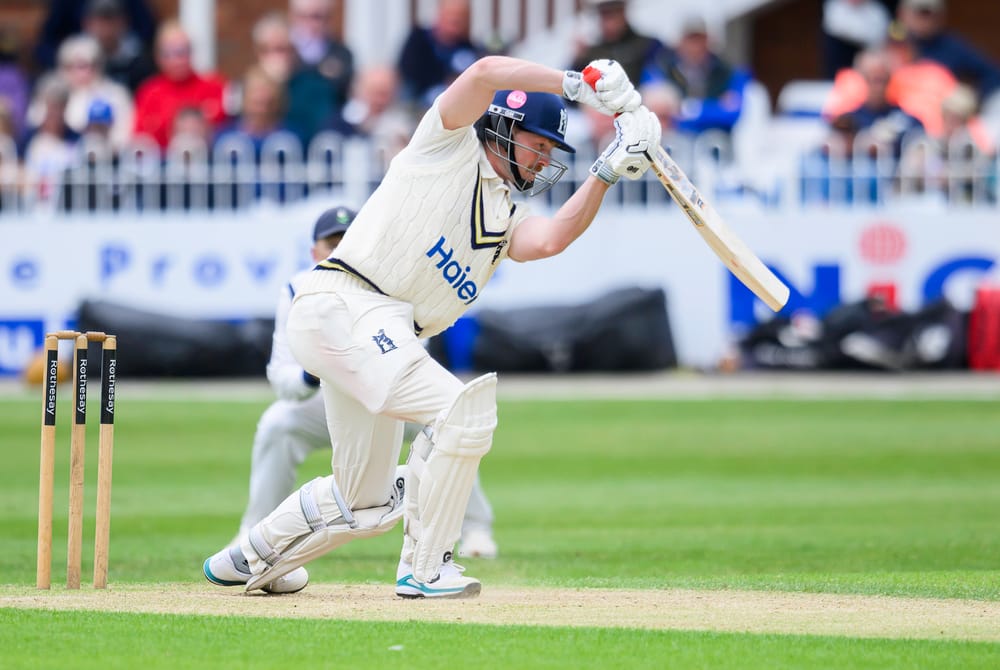 Picture by Allan McKenzie/SWpix.com - 13/06/2026 - Cricket - Rothesay County Championship - Yorkshire County Cricket Club v Warwickshire County Cricket Club - North Marine Road, Scarborough, England - Warwickshire's Rob Yates bats against Yorkshire.